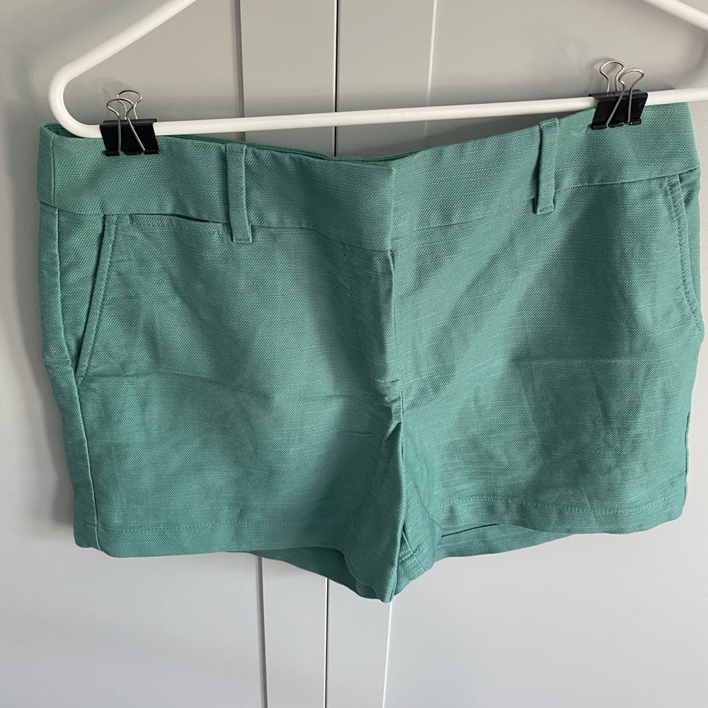 Loft size 6 shorts